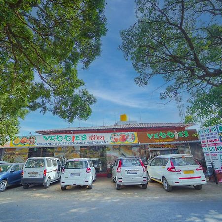 Hotel Veggies Residency & Pure Veg Restaurant Mahābaleshwar Exterior foto