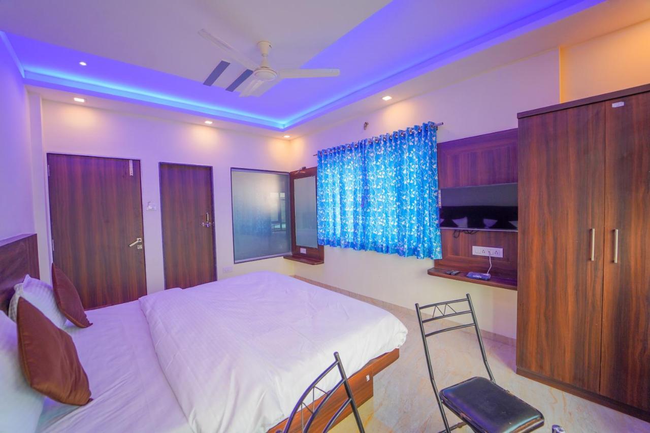 Hotel Veggies Residency & Pure Veg Restaurant Mahābaleshwar Exterior foto