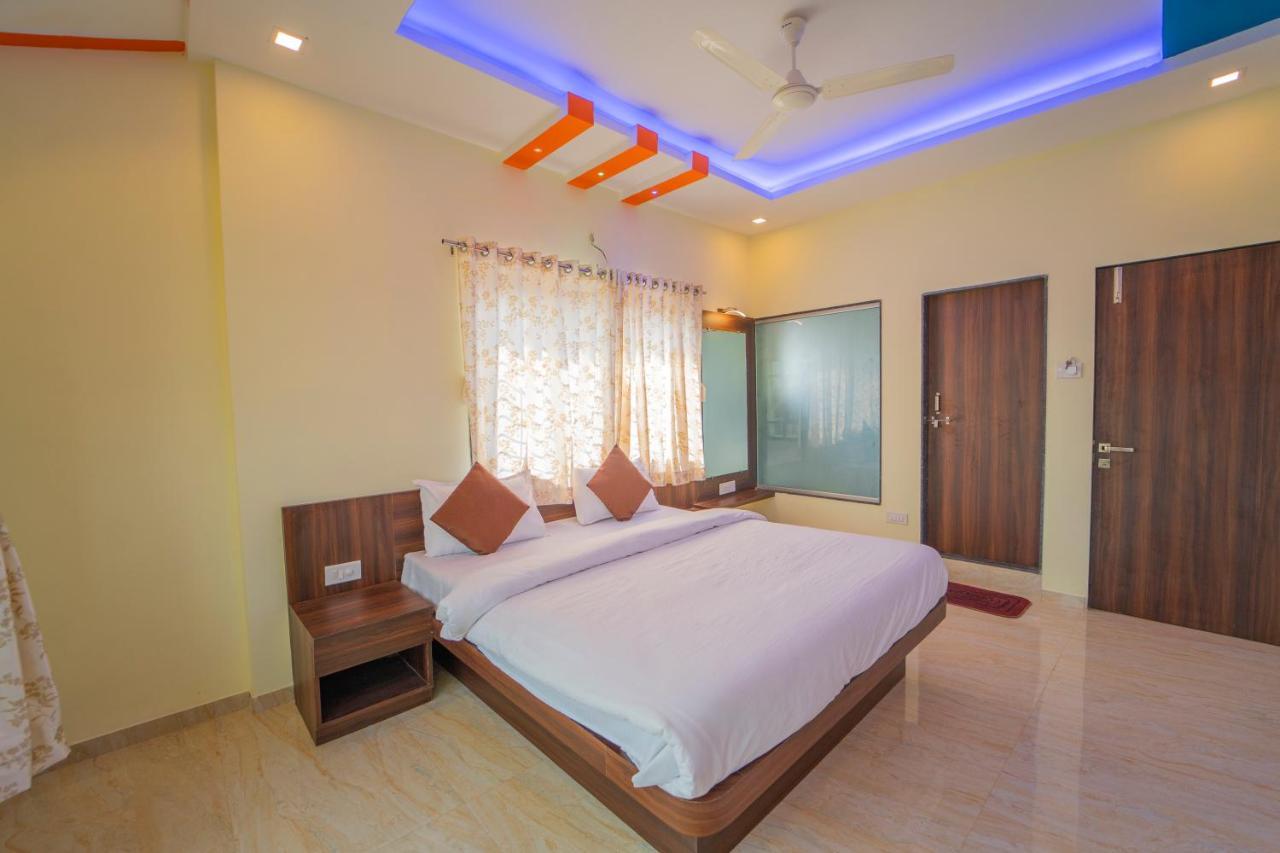 Hotel Veggies Residency & Pure Veg Restaurant Mahābaleshwar Exterior foto
